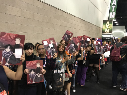 북미 최대 만화행사 '애니메 엑스포 2017' 현장에서 만난 레진코믹스 해외팬들. 레진코믹스 제공